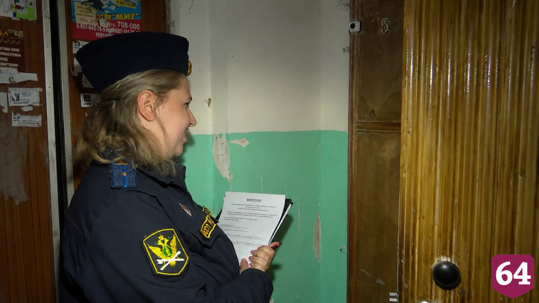 В Энгельсе у двух женщин арестовали автомобили за неуплату алиментов